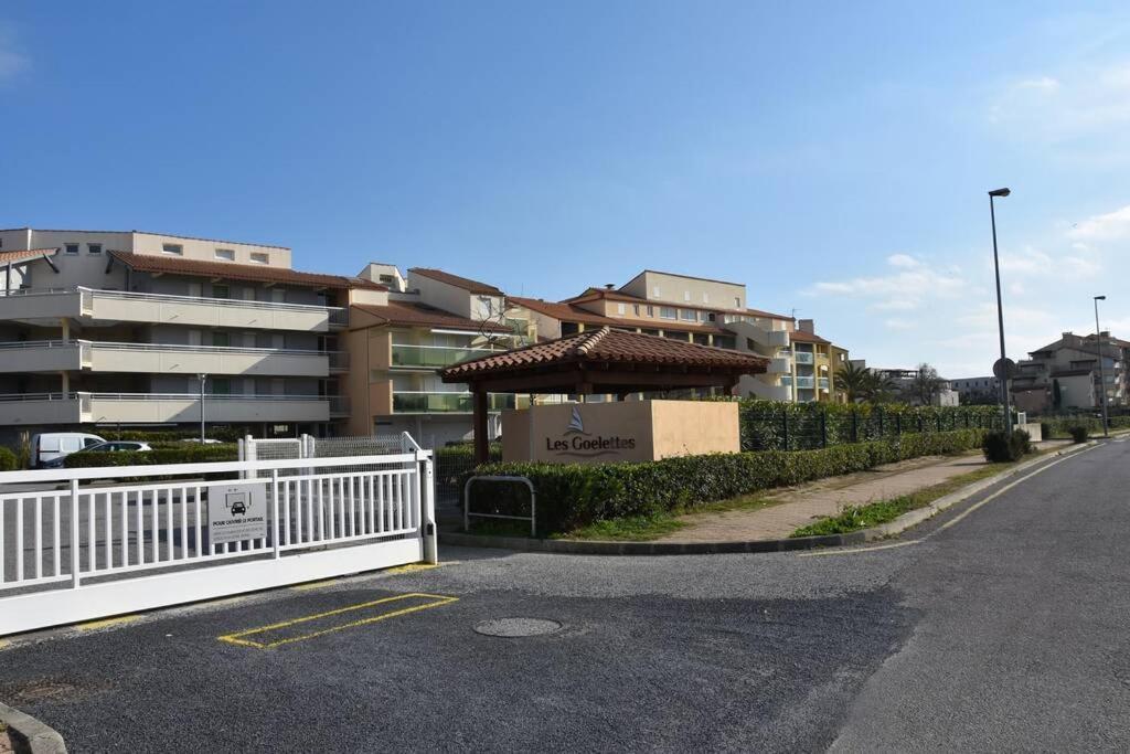 Les Goelettes - Appartement En Rdc Avec Acces Direct A La Plage Saint-Cyprien  Exterior photo