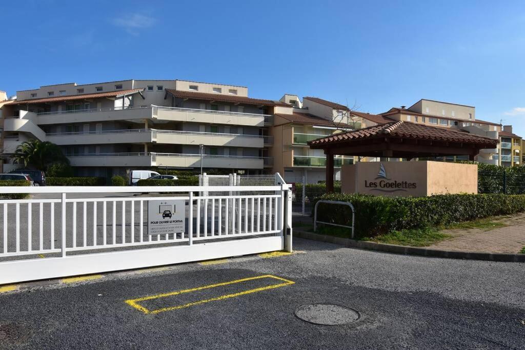 Les Goelettes - Appartement En Rdc Avec Acces Direct A La Plage Saint-Cyprien  Exterior photo